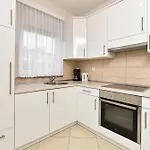 Apartman 396 *
