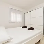 شقة 396 ميدولين