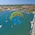 Apartman 396 *