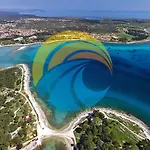 396 * Μεντουλίν